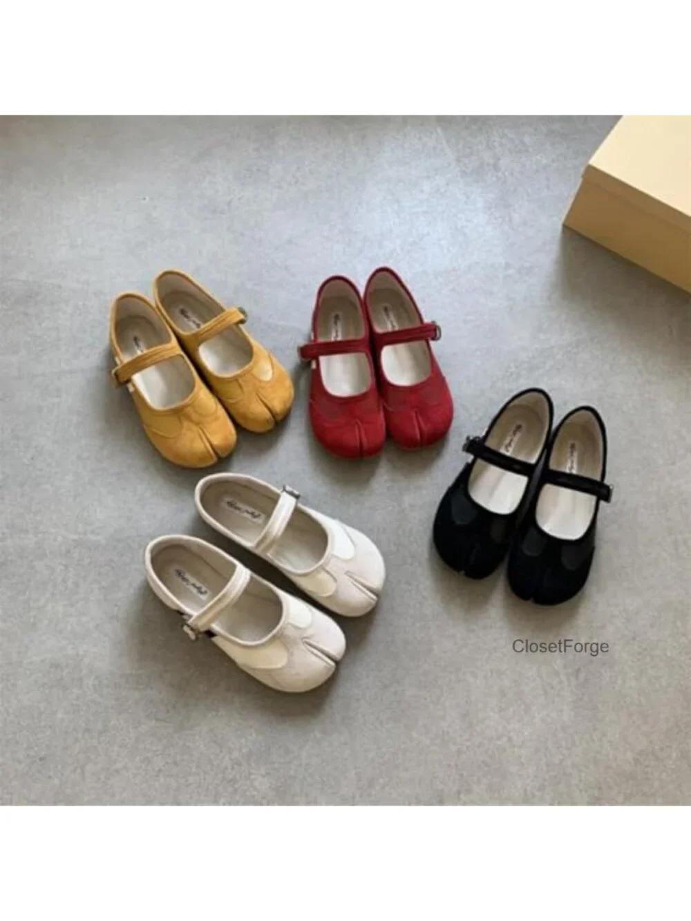 Geerta Tabi Mary Janes Women's Flats Shoes Orthopedic Split Toe Low Top Cute